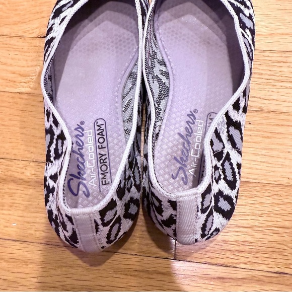 Skechers Black and White Leopard Print Loafers - Picture 4 of 8